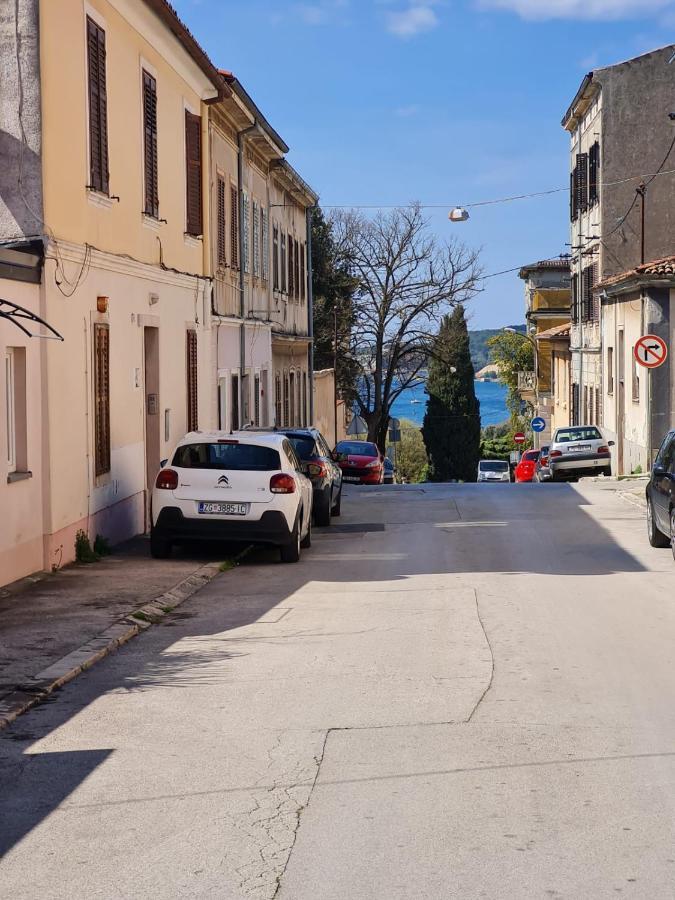 Atraktivan Stan U Blizini Pulske Arene !! Pula Exteriör bild